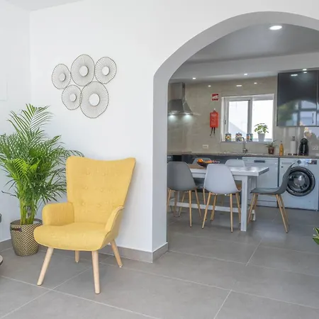 Lemon House 3*